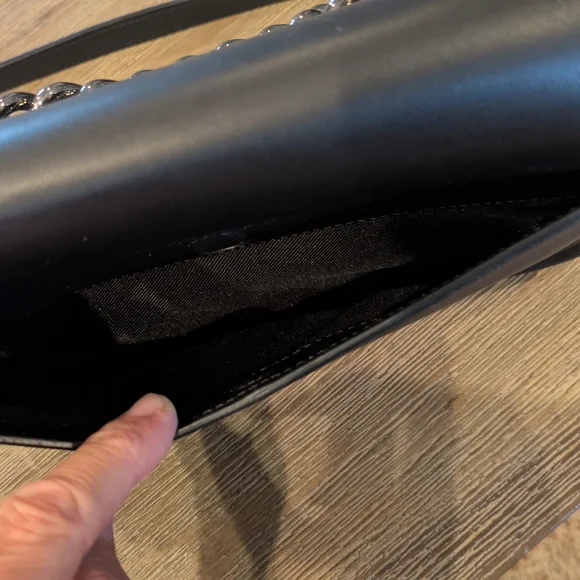 Coach Swagger Bag In Black Crossbody with Chain Detail - Picture 4 of 8